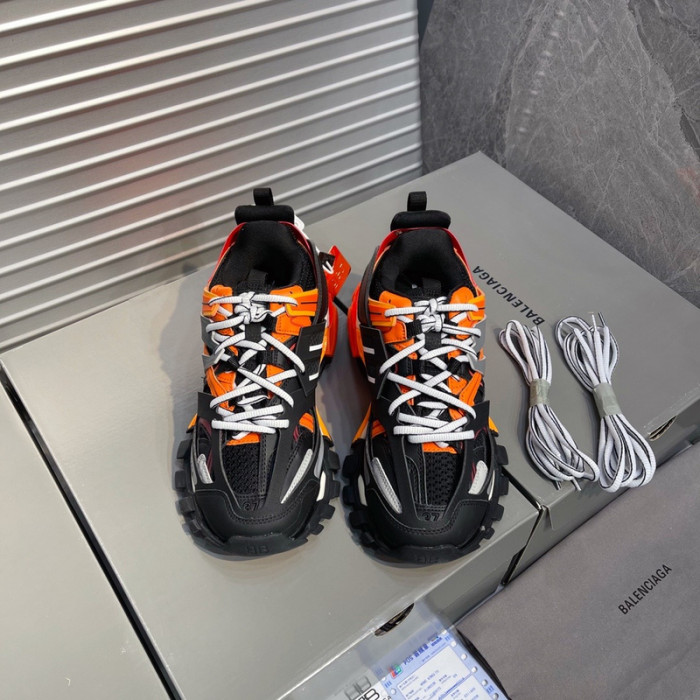 BL Track Sneaker R53