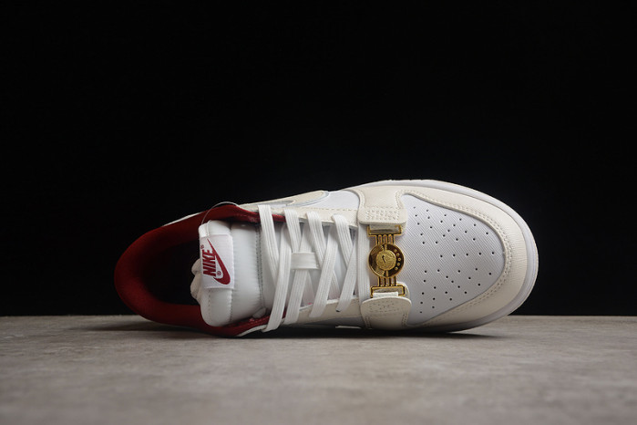 Nike DUNK LOW SE 