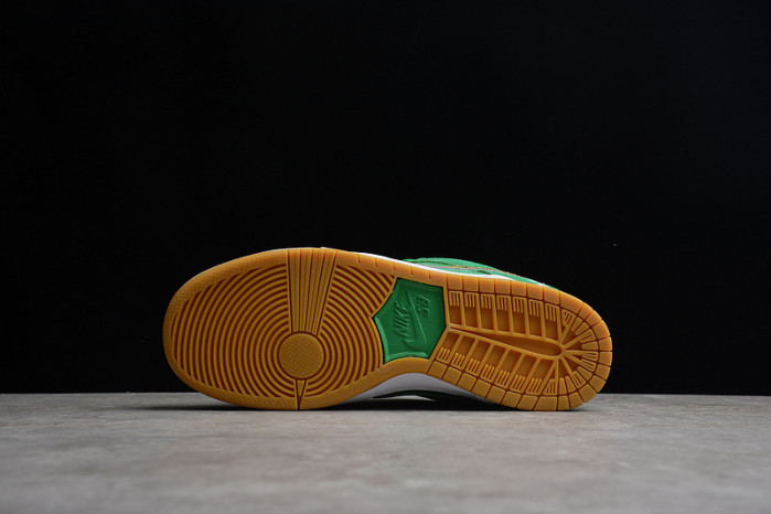 NIKE SB DUNK LOW ST PATRICK
