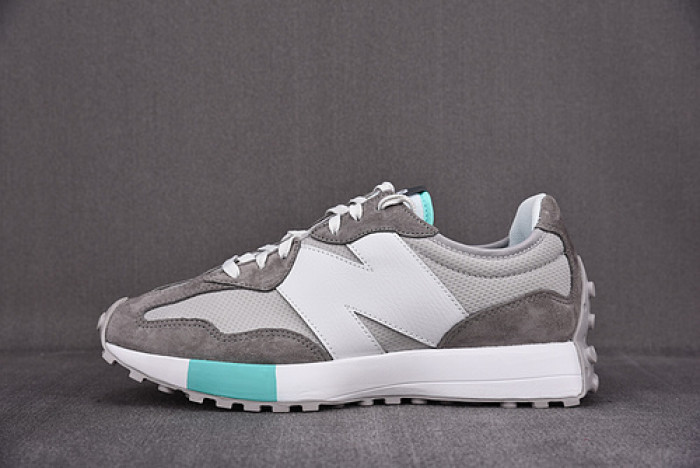 New Balance NB327