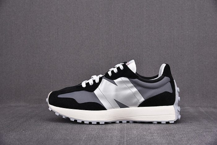 New Balance NB327D