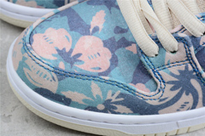 Dunk High SB 