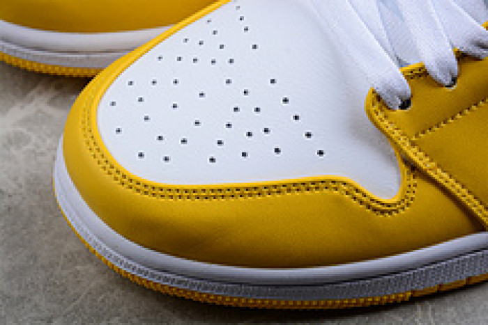 AIR JORDAN 1 MID BQ6472-117