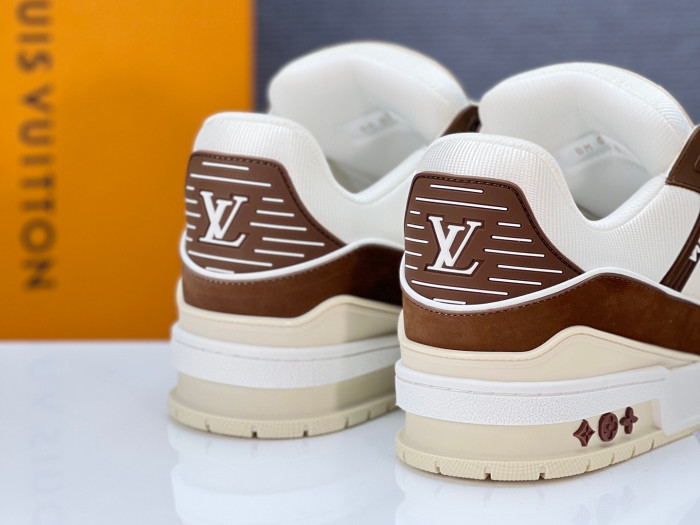 l0vis Vvtt0n lv trainer l&v-239