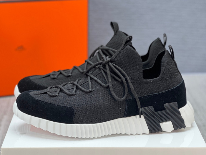 H**me5 sneaker hms019