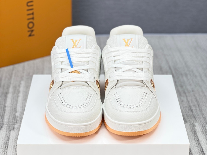 l0vis Vvtt0n lv trainer l&v-252