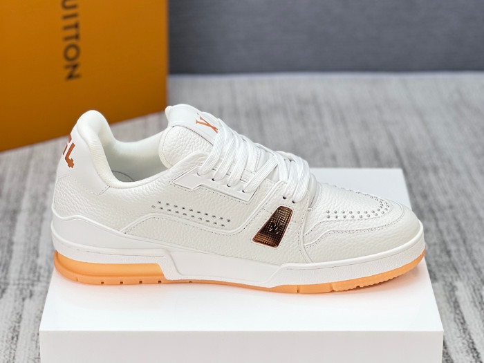 l0vis Vvtt0n lv trainer l&v-252