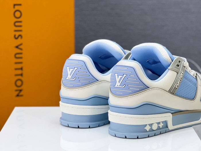 l0vis Vvtt0n lv trainer l&v-266