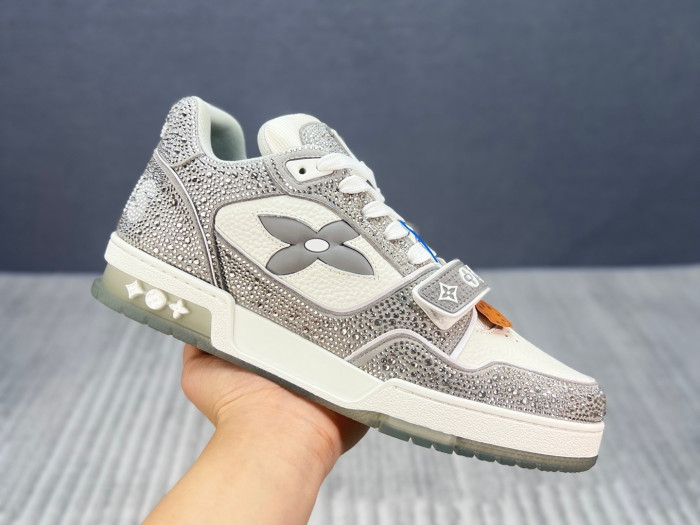 l0vis Vvtt0n lv trainer l&v-277